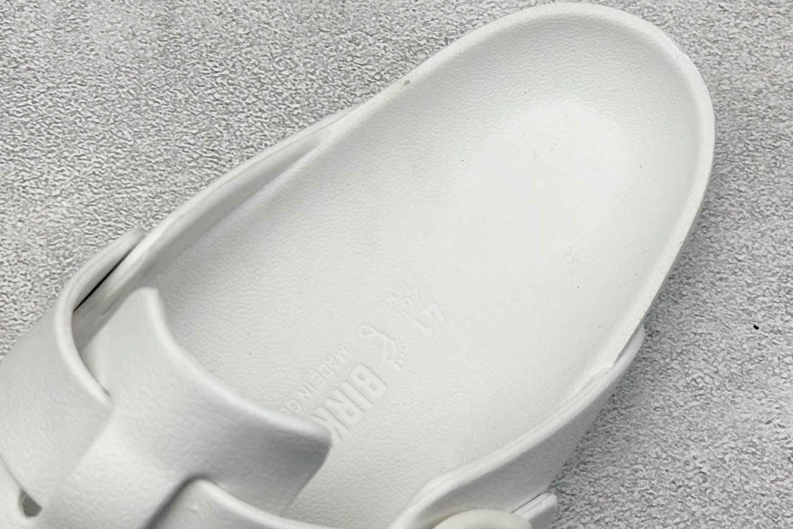  终端放店
J版 Birkenstock 博肯/EVA 半包头 慕勒拖鞋 
大厂出品 夏季走量必备爆款🔥