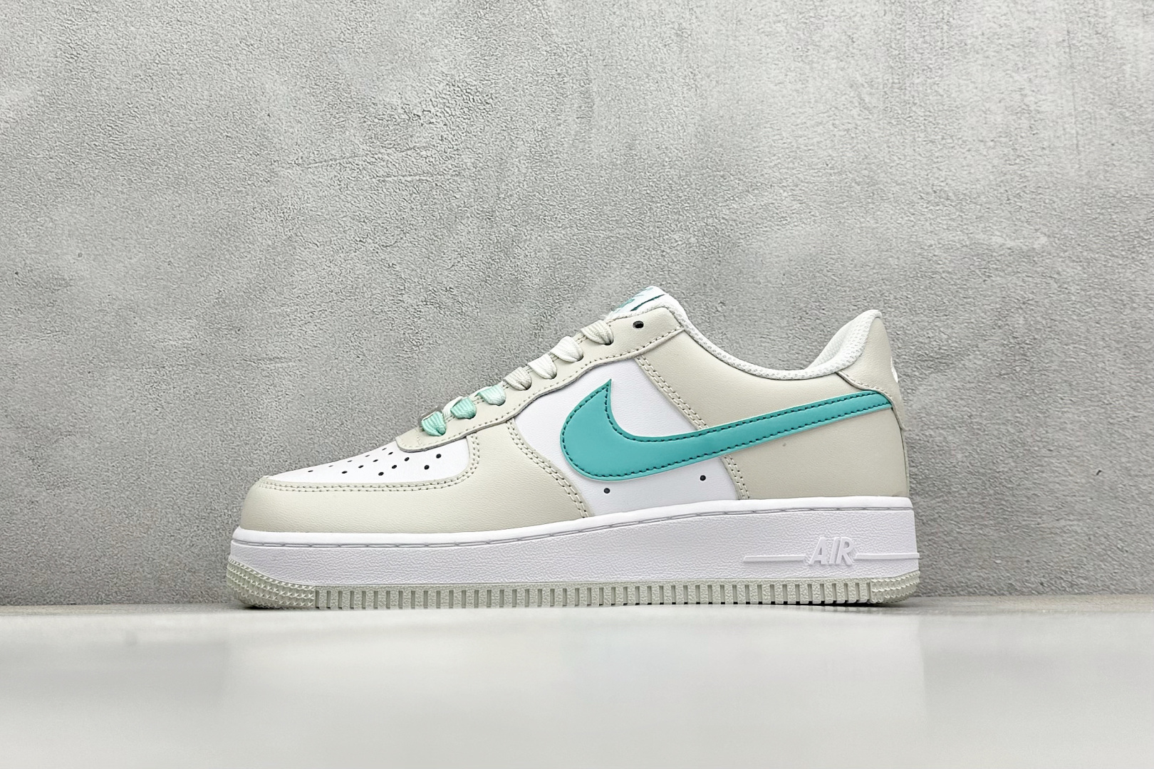  
Nike Air Force 1 Low 07 灰白蓝勾
#原楦头原纸板 打造纯正空军版型
#专注外