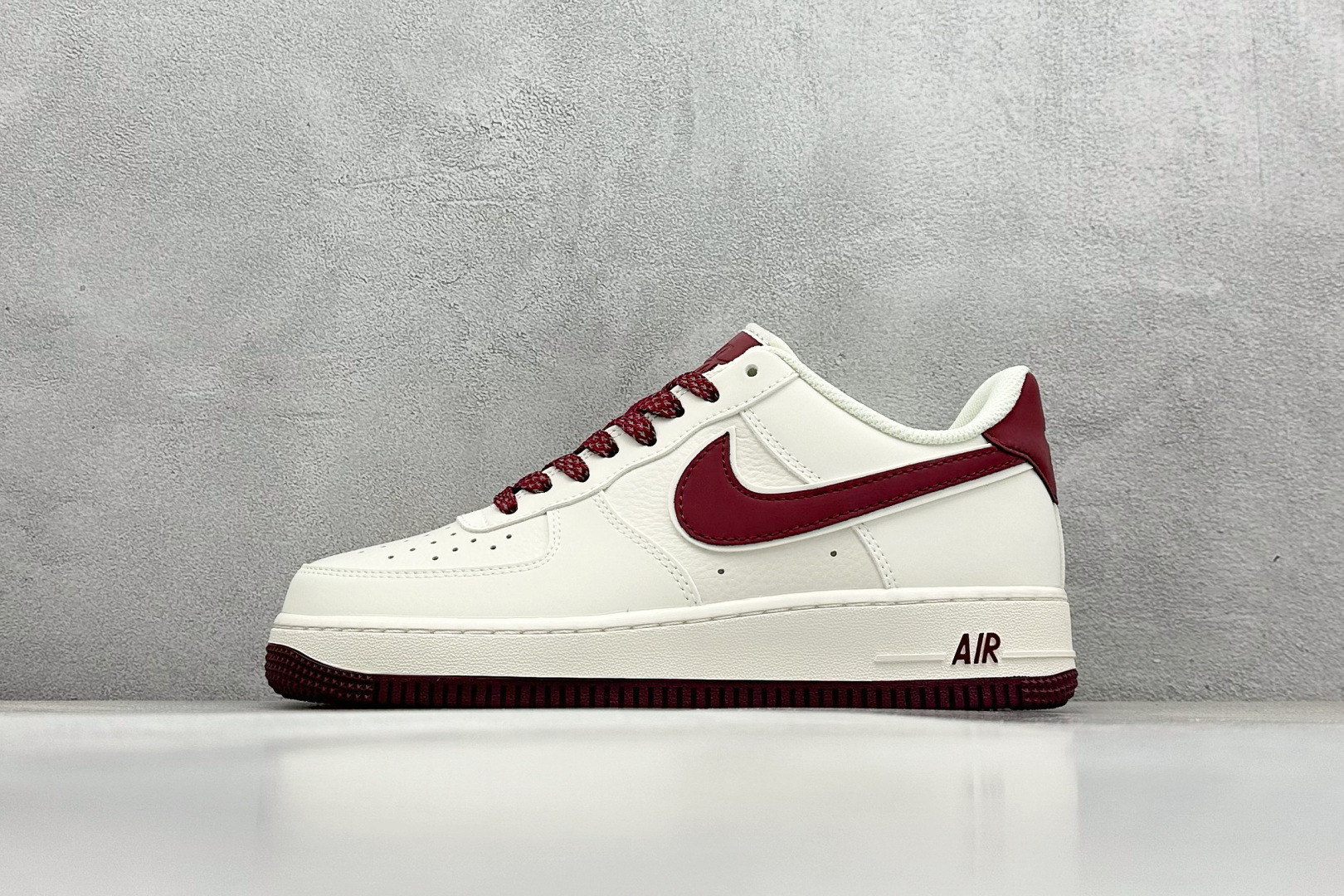  
Air Force 1 '07 Low 米白酒红
原楦头原纸板 打造纯正空军版型
#专注外贸渠道  
