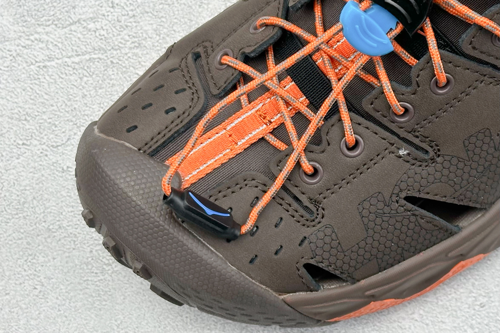  
Hoka W Hopara 霍帕拉系列水路两用溯溪涉水休闲户外露营凉鞋

尺码：36 36.5 37