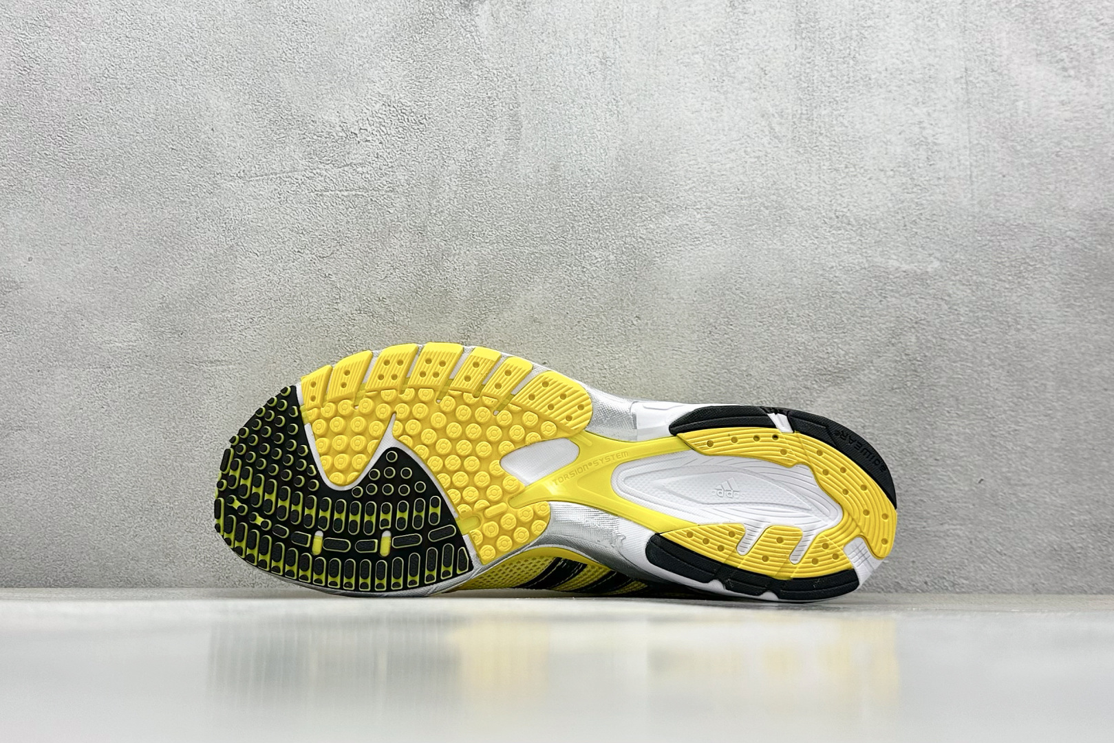  
Adidas originals Neftenga x WALES BONNER
舒适柔软防滑耐磨低