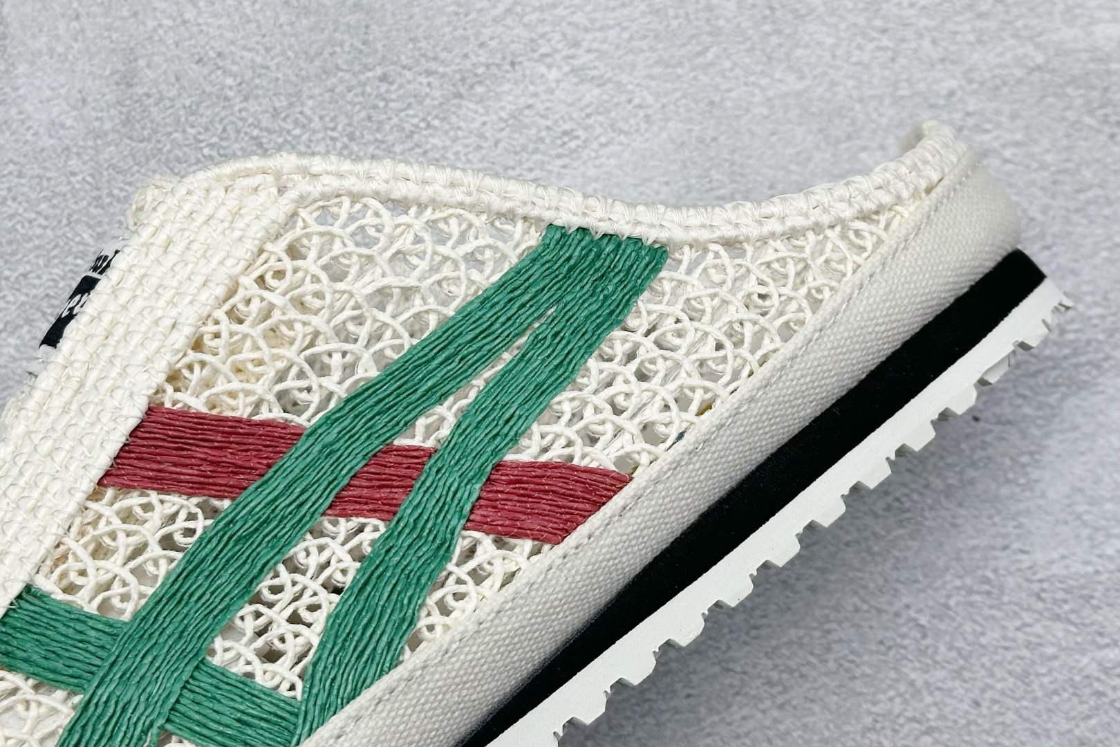  
亚瑟士 /Onitsuka Tiger鬼冢虎 MEXICO 66 SABOT
网面透气 新款舒适一脚