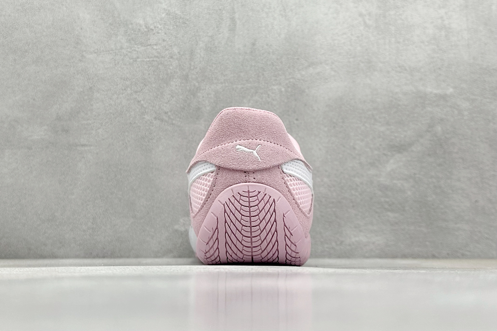 
PUMA Speedcat Go薄底鞋柔软舒适防滑耐磨低帮生 活休闲鞋

货号： 
尺码：36-40