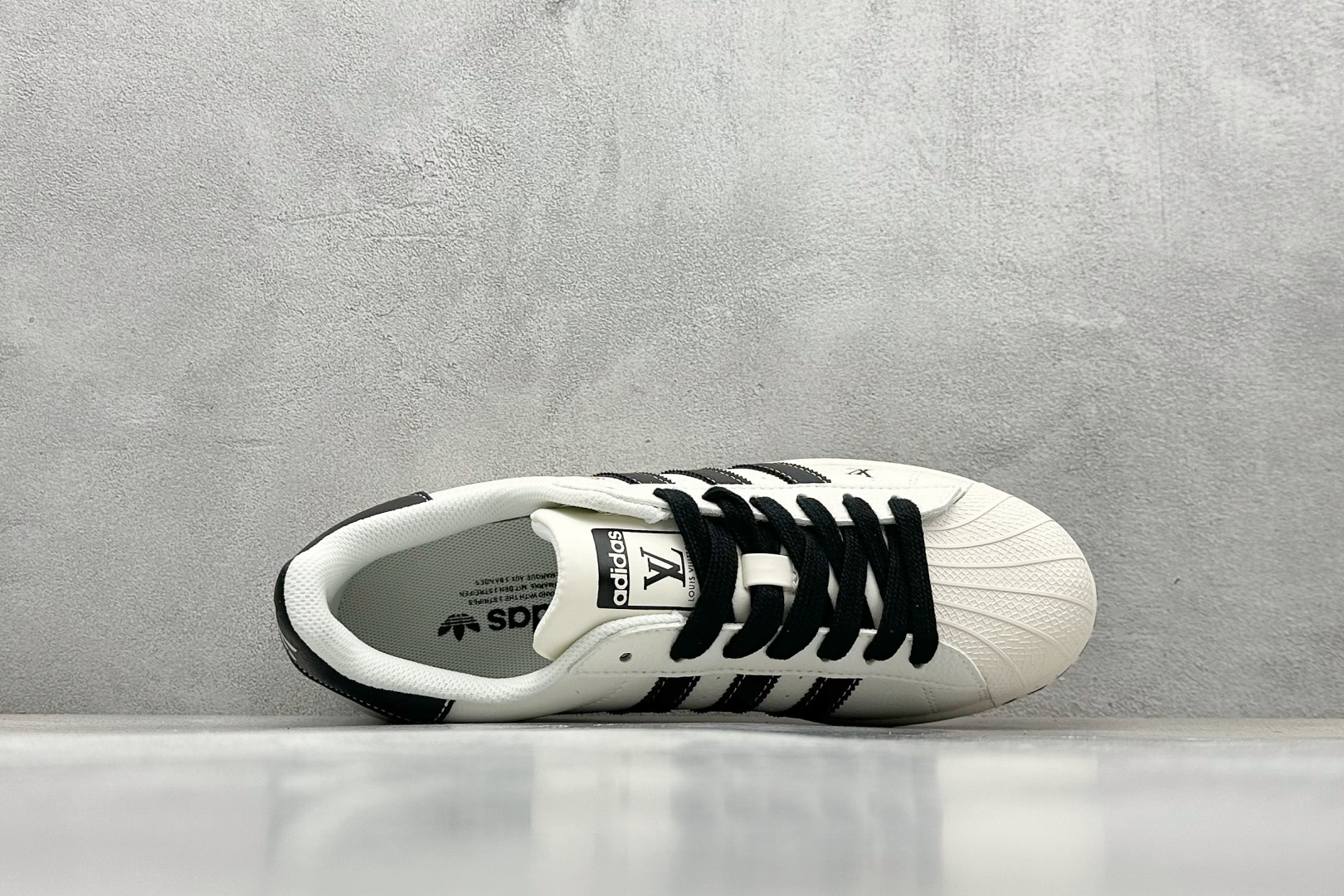 AD Originals Superstar x Louis Vuitton 白黑 JY8902