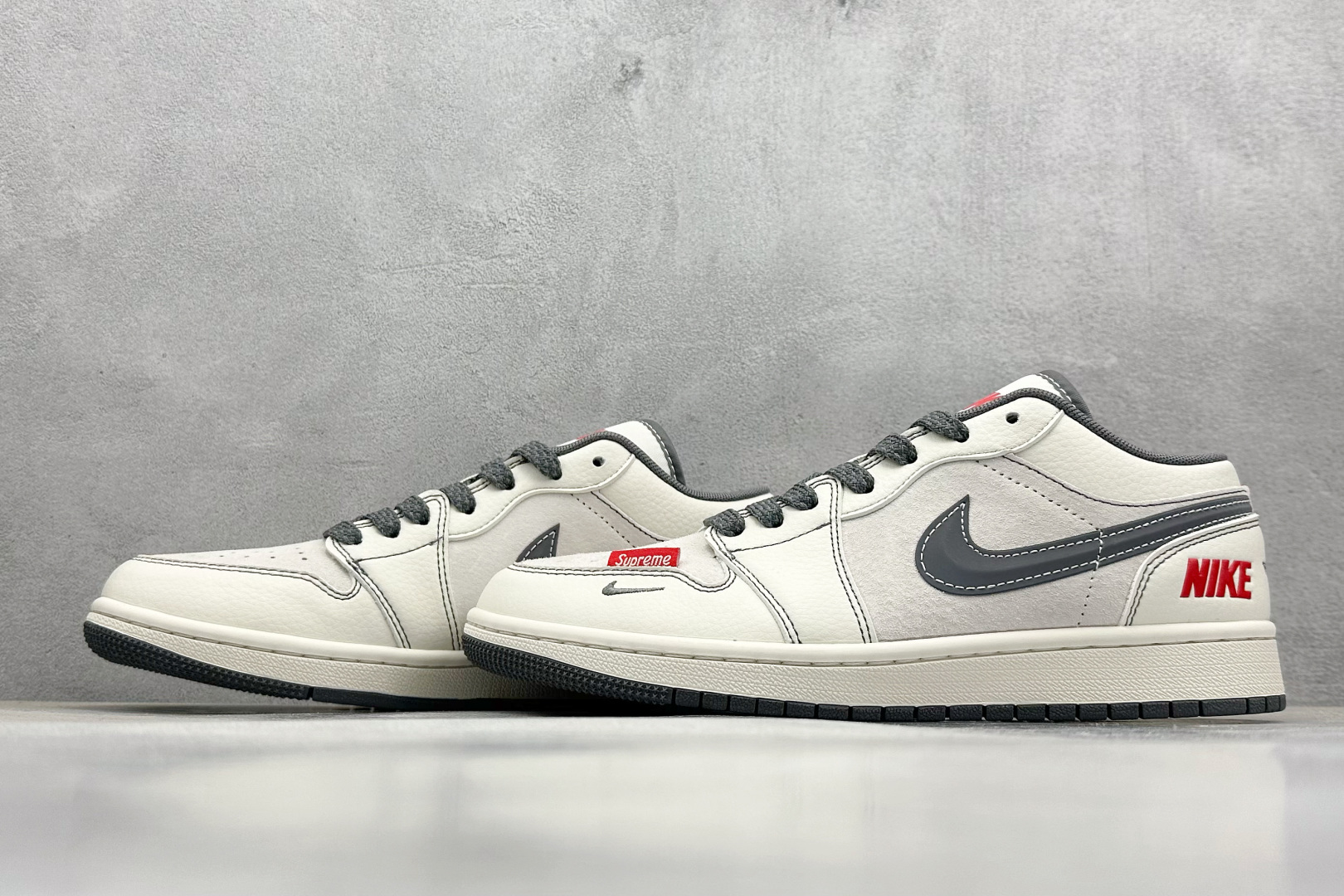  
Nike SB Dunk Low x NIKe联名 
纯原大厂出品 极力推荐
原装头层材料 独家版型