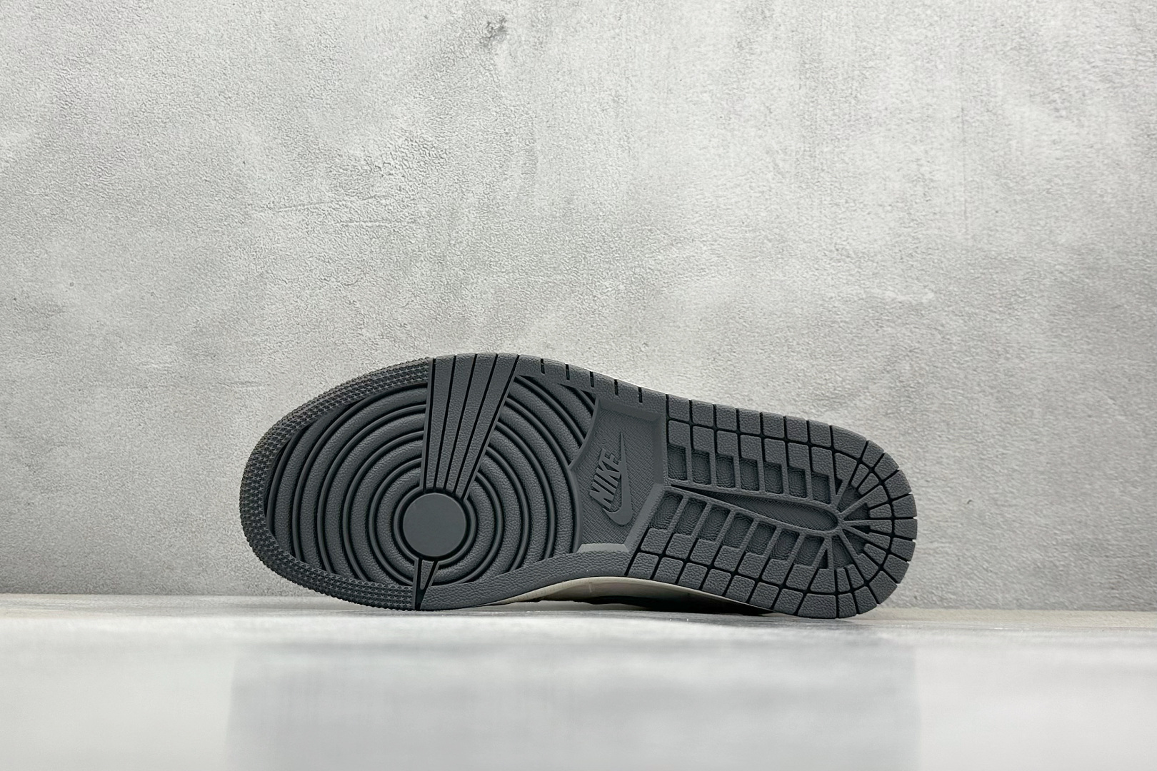  
Nike SB Dunk Low x NIKe联名 
纯原大厂出品 极力推荐
原装头层材料 独家版型