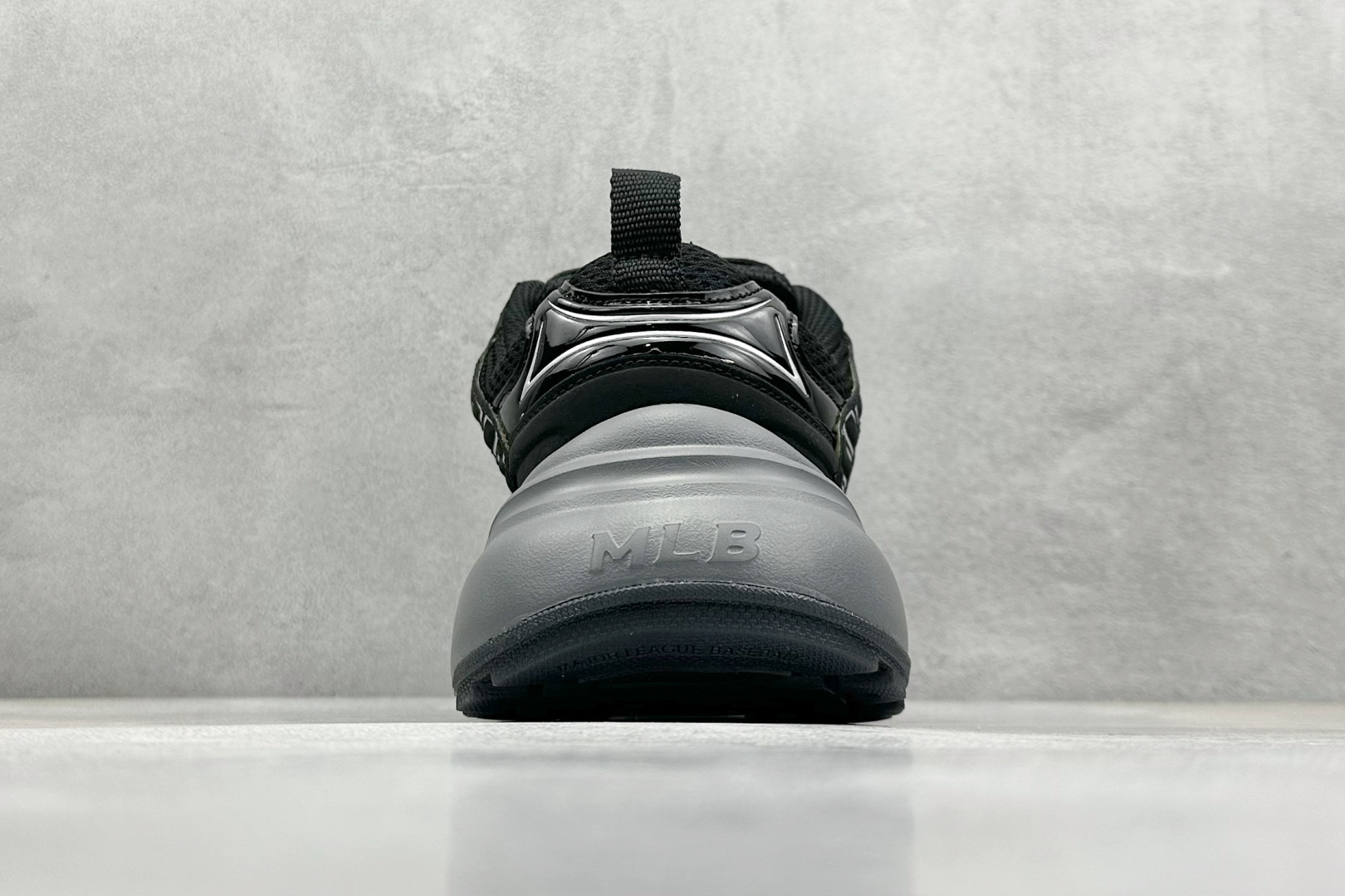  终端放店
NY版 MLB XLG Chunky 纽约洋基队老爹增高厚底跑步鞋 

货号：3ASHW04