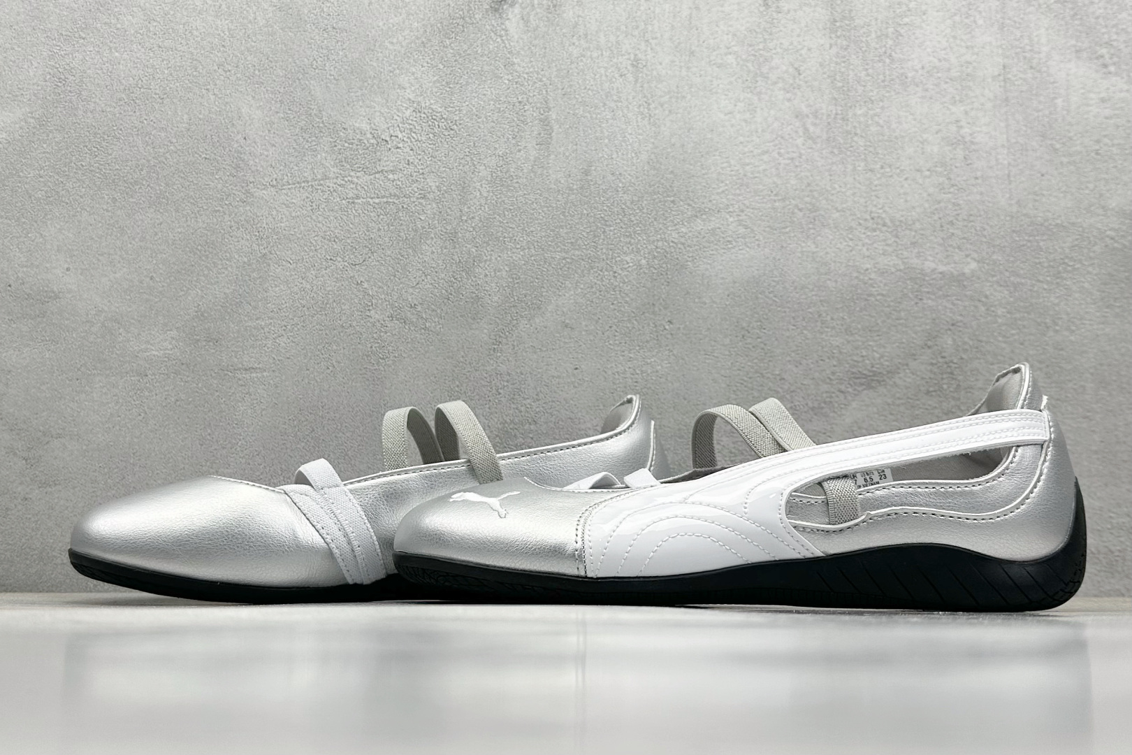  终端放店
FS版 Puma Speedcat Ballet 彪马薄底系列 复古运动休闲跑鞋 
鞋面设计