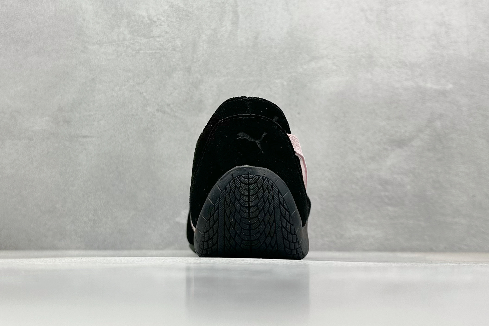  终端放店
FS版 Puma Speedcat Ballet 彪马薄底系列 复古运动休闲跑鞋 
鞋面设计