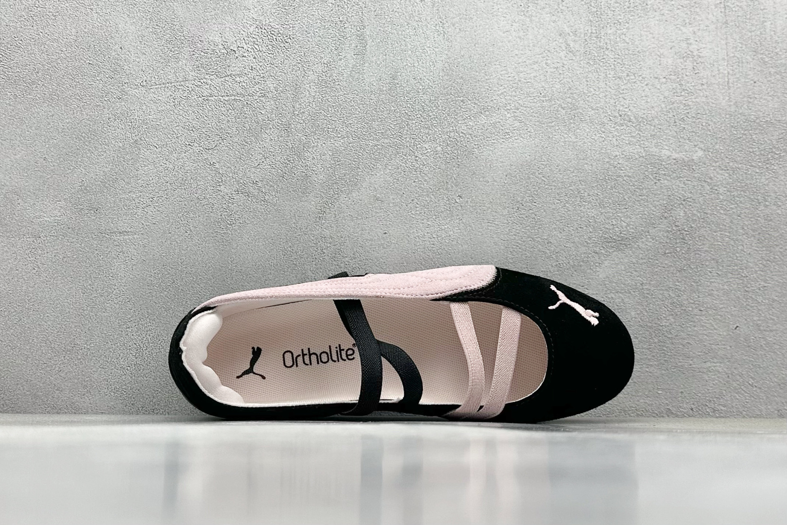 终端放店
FS版 Puma Speedcat Ballet 彪马薄底系列 复古运动休闲跑鞋 
鞋面设计