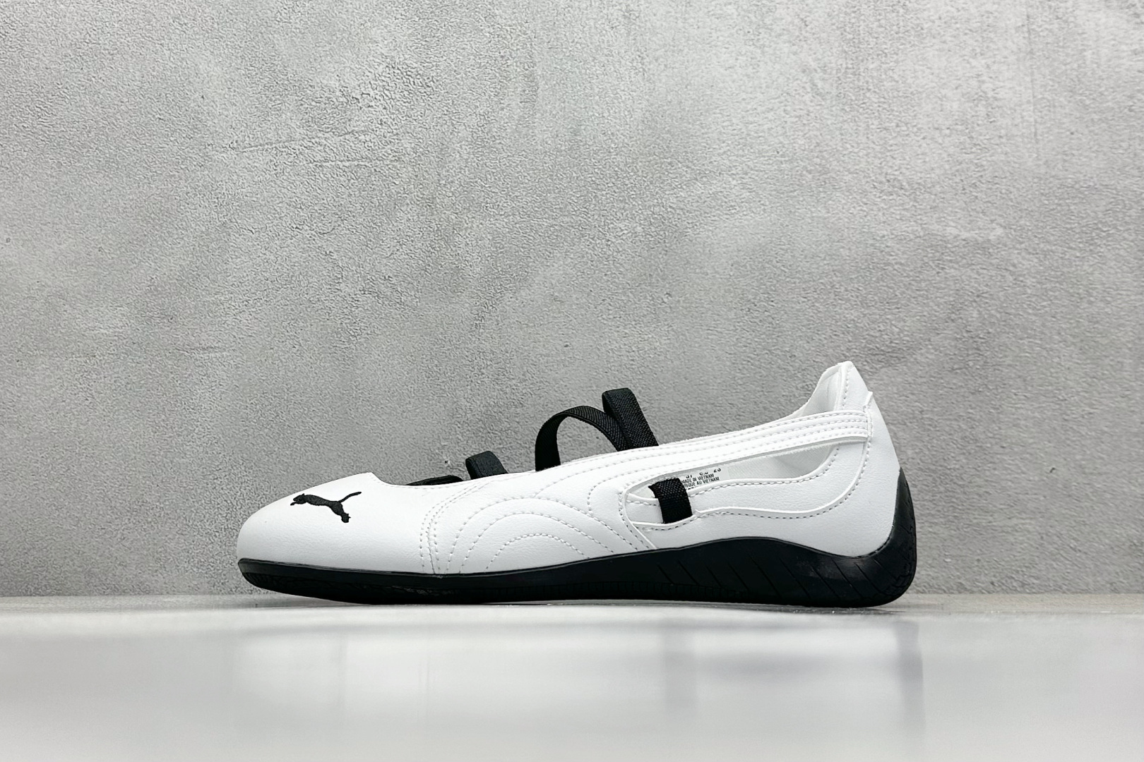  终端放店
FS版 Puma Speedcat Ballet 彪马薄底系列 复古运动休闲跑鞋 
鞋面设计