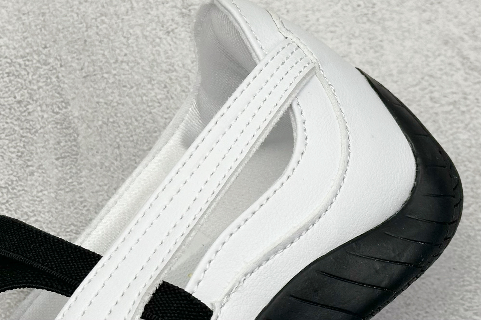  终端放店
FS版 Puma Speedcat Ballet 彪马薄底系列 复古运动休闲跑鞋 
鞋面设计