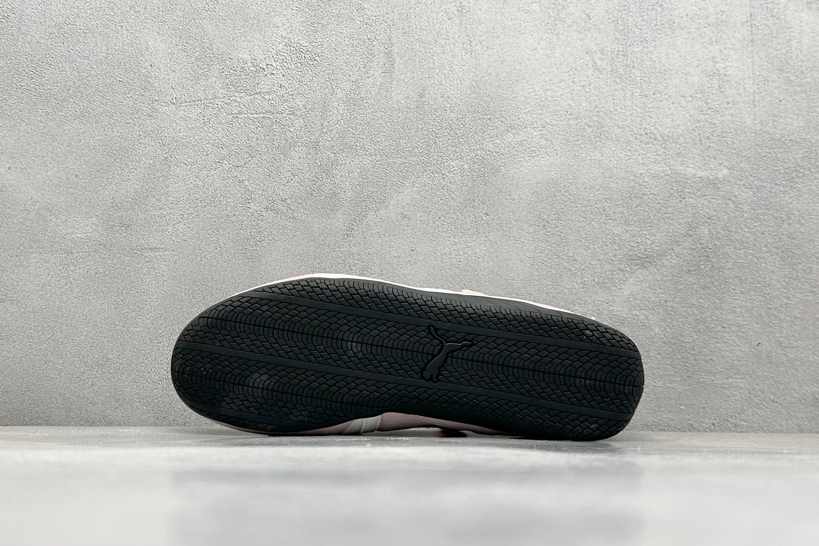  终端放店
FS版 Puma Speedcat Ballet 彪马薄底系列 复古运动休闲跑鞋 
鞋面设计