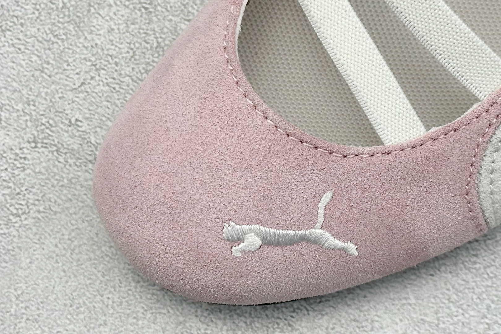  终端放店
FS版 Puma Speedcat Ballet 彪马薄底系列 复古运动休闲跑鞋 
鞋面设计