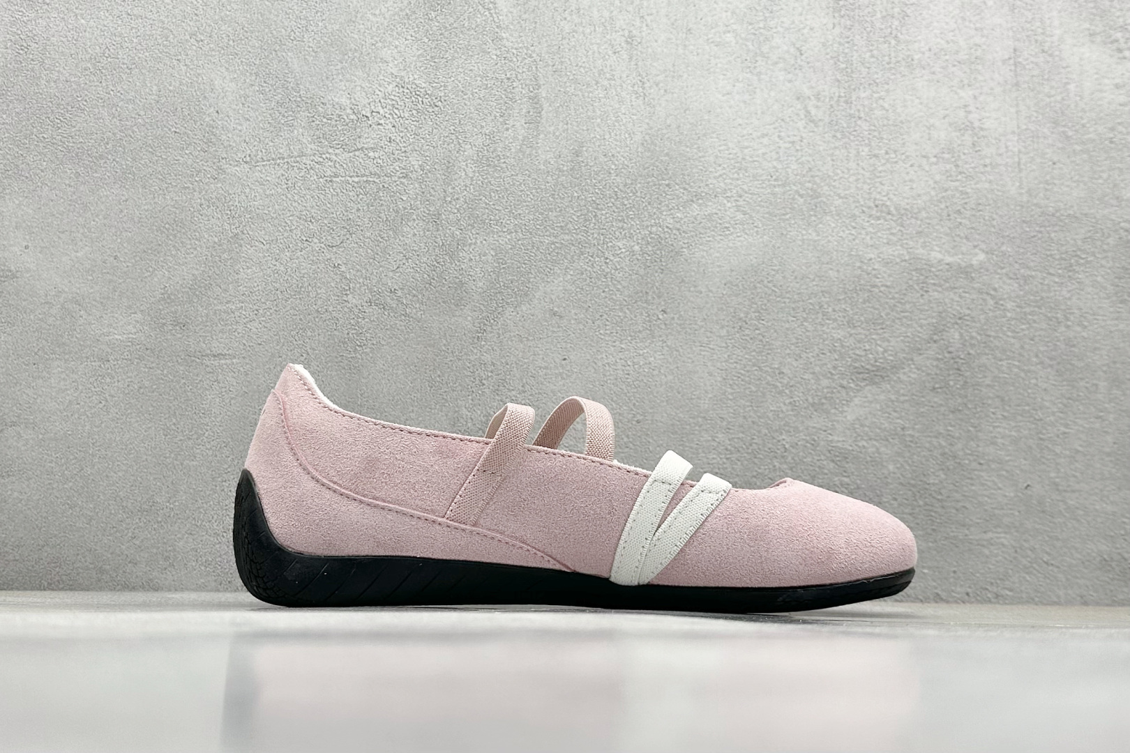  终端放店
FS版 Puma Speedcat Ballet 彪马薄底系列 复古运动休闲跑鞋 
鞋面设计