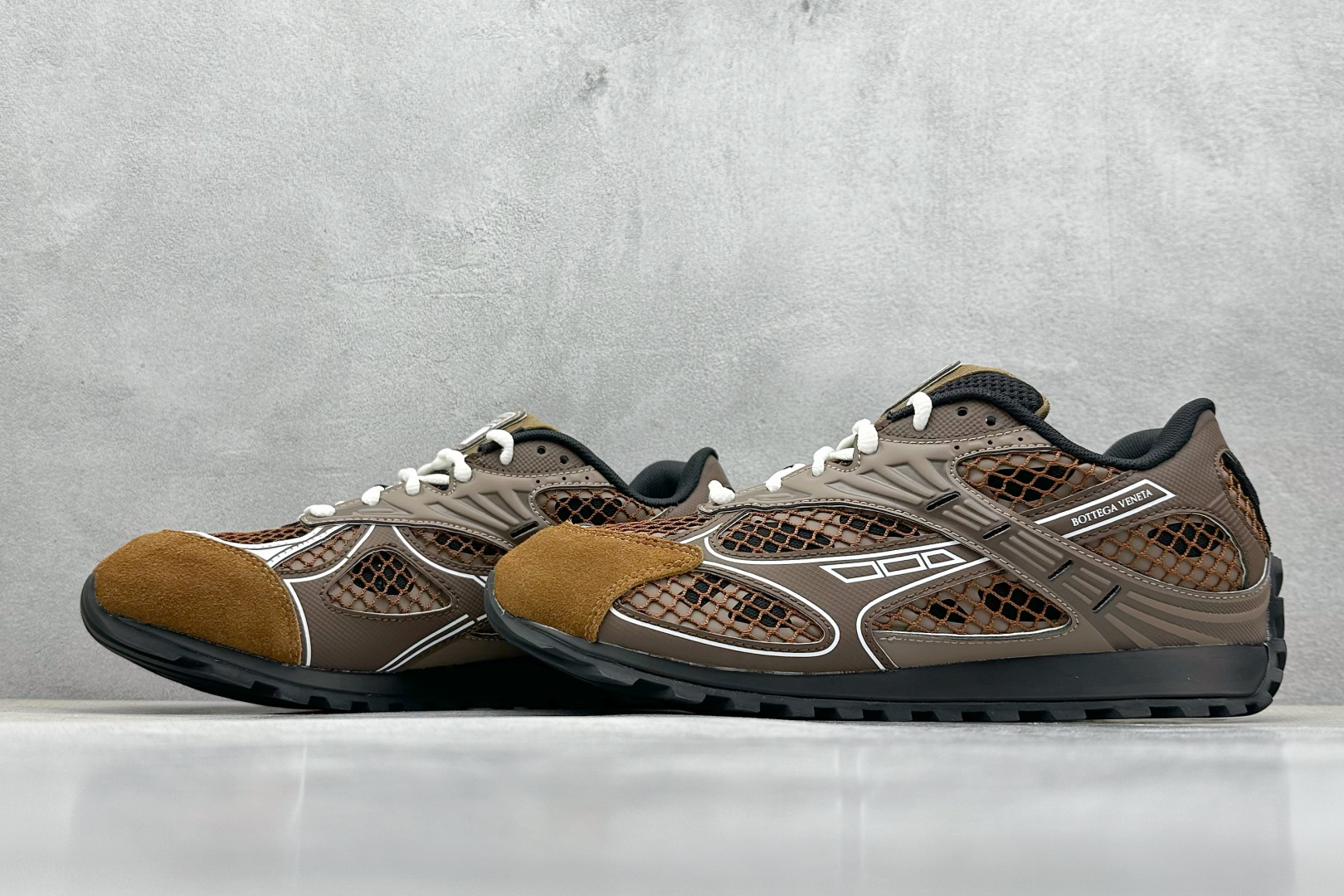 M版 BOTTEGA VENETA Orbit Runner BV葆蝶家时尚休闲王一博同款老爹鞋运动鞋