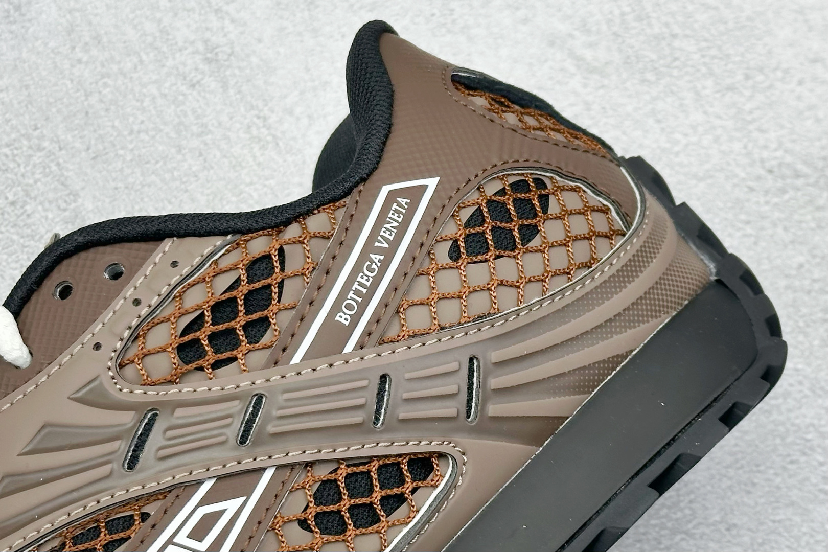 M版 BOTTEGA VENETA Orbit Runner BV葆蝶家时尚休闲王一博同款老爹鞋运动鞋
