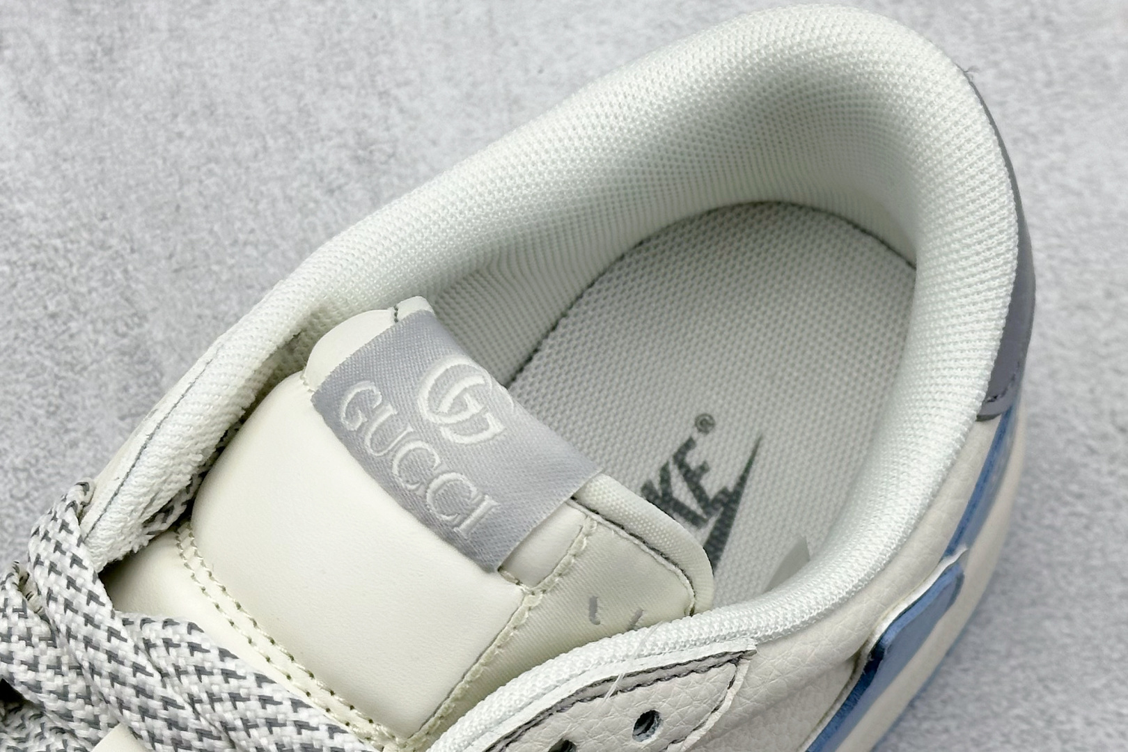 终端放店
XC版 Travis Scott x Fragment Design x Air Jorda