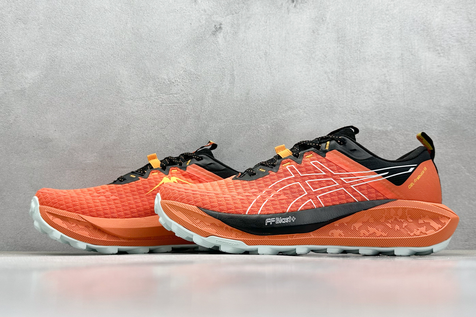  
Asics Gel-Trabuco 13 亚瑟士复古透气休闲鞋缓震耐磨跑步鞋
#鞋面采用无缝线鞋面