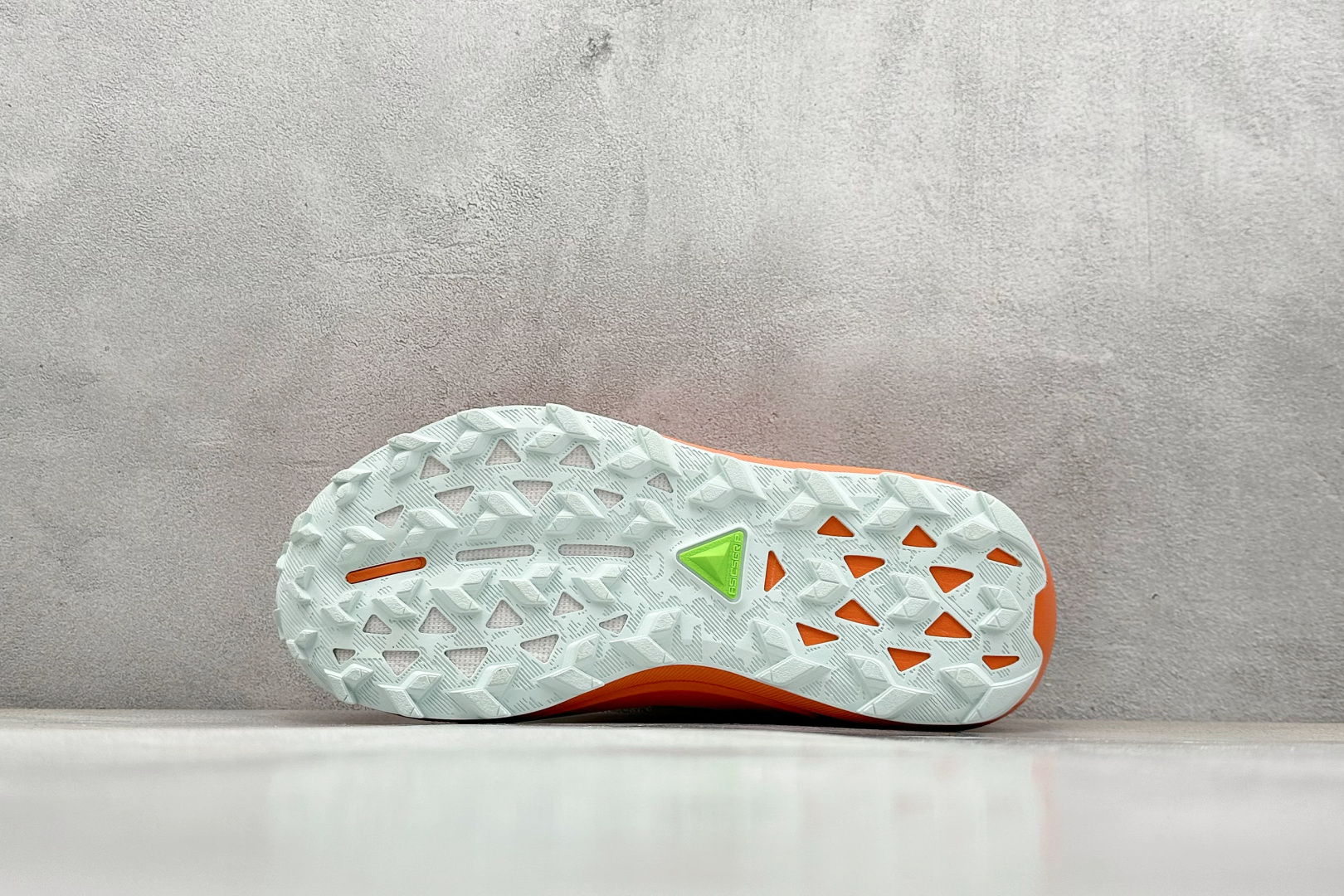  
Asics Gel-Trabuco 13 亚瑟士复古透气休闲鞋缓震耐磨跑步鞋
#鞋面采用无缝线鞋面