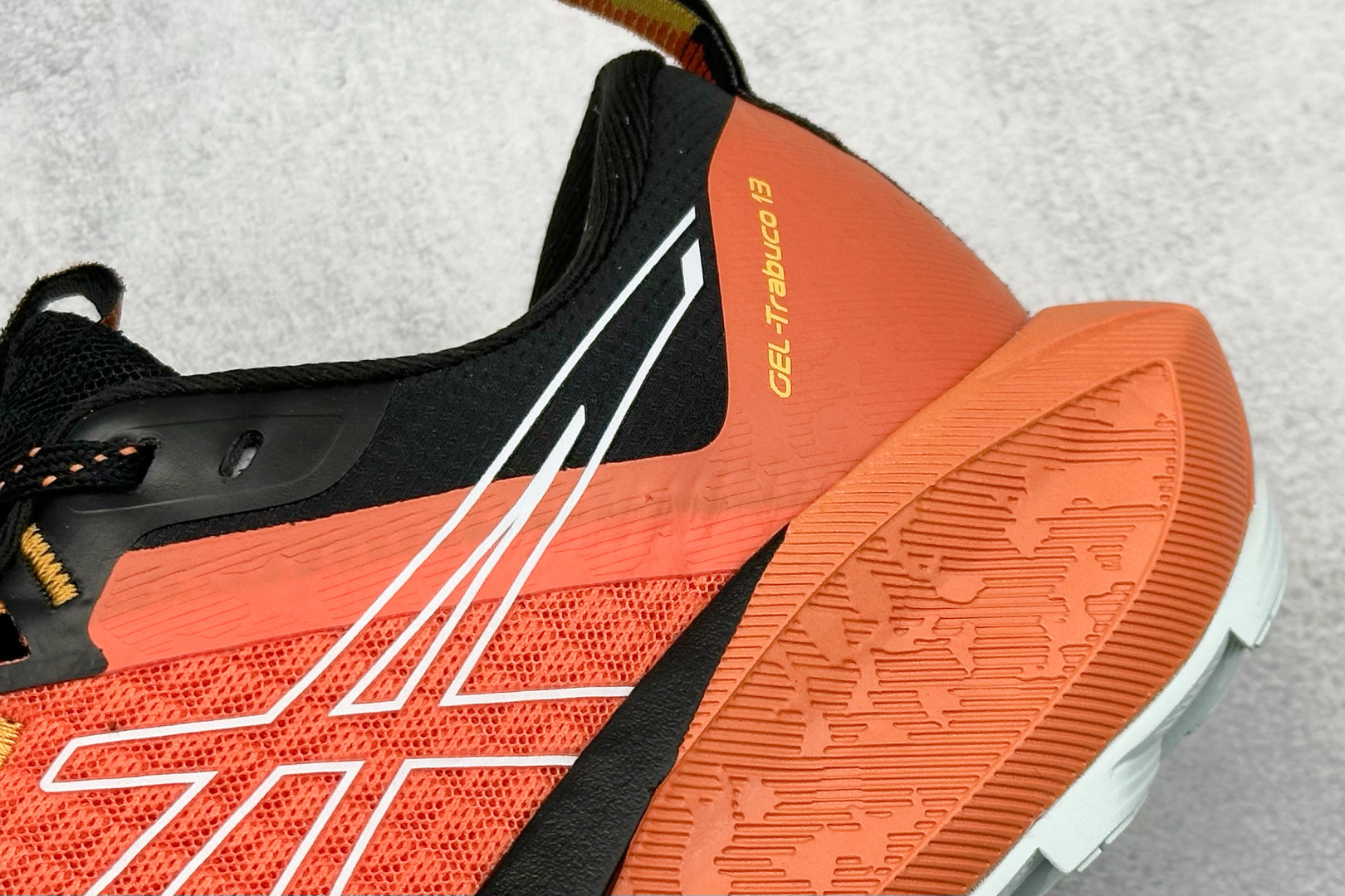 
Asics Gel-Trabuco 13 亚瑟士复古透气休闲鞋缓震耐磨跑步鞋
#鞋面采用无缝线鞋面
