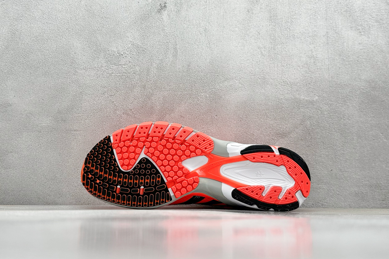  
Adidas originals Neftenga x WALES BONNER
舒适柔软防滑耐磨低