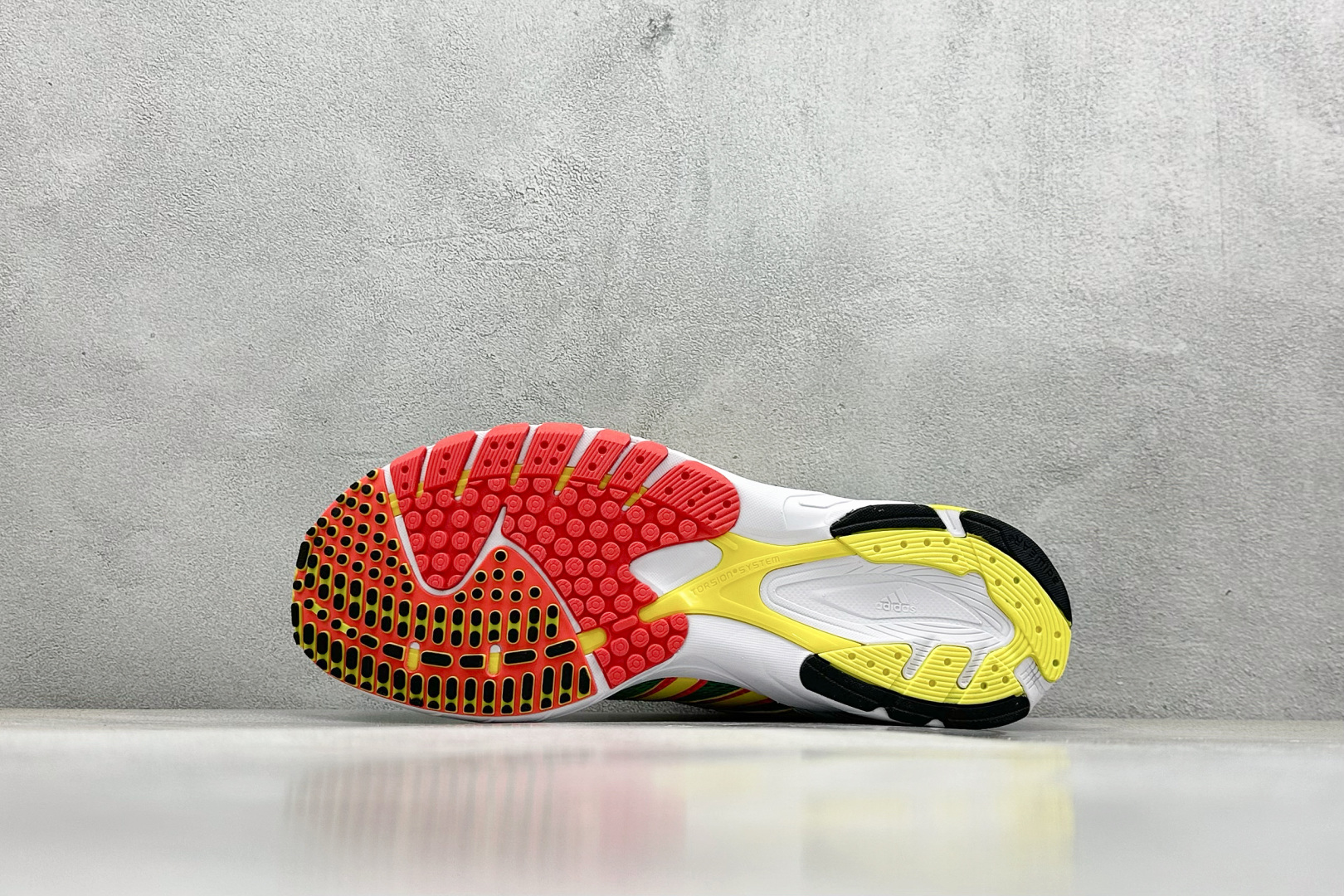  
Adidas originals Neftenga x WALES BONNER
舒适柔软防滑耐磨低