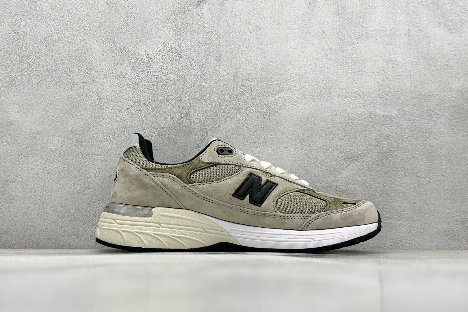 New Balance NB Made In USA M993系列美产血统经典复古休闲运动百搭老爹跑步鞋 U993JJ