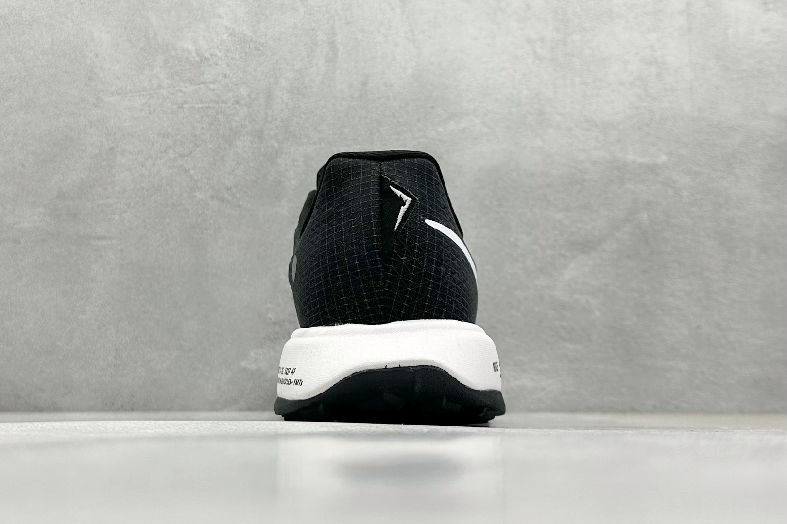  
XL版 Nike Air Zoomx UL TRAFLY TRAIL 登月休闲运动跑步鞋 

货号：