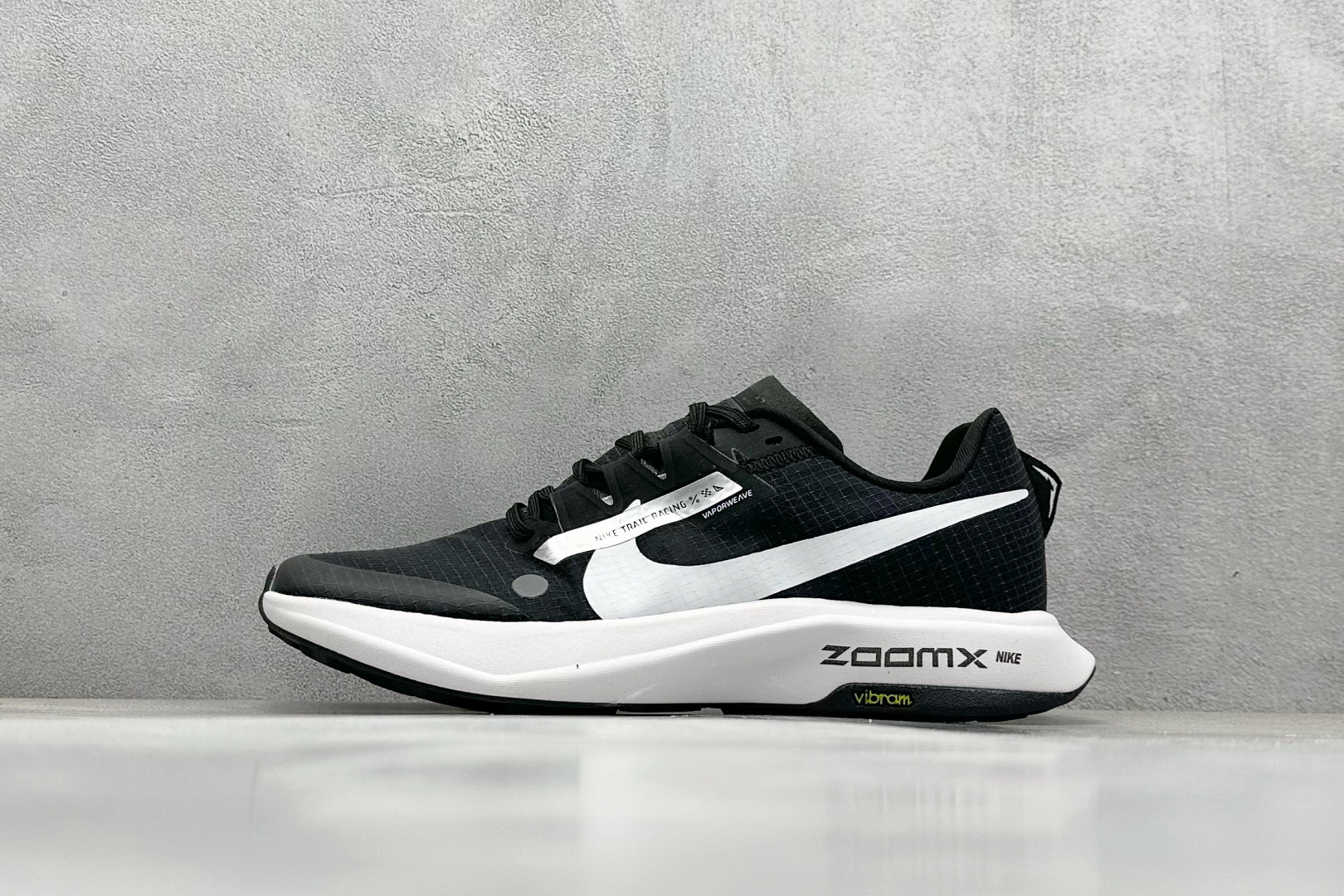  
XL版 Nike Air Zoomx UL TRAFLY TRAIL 登月休闲运动跑步鞋 

货号：
