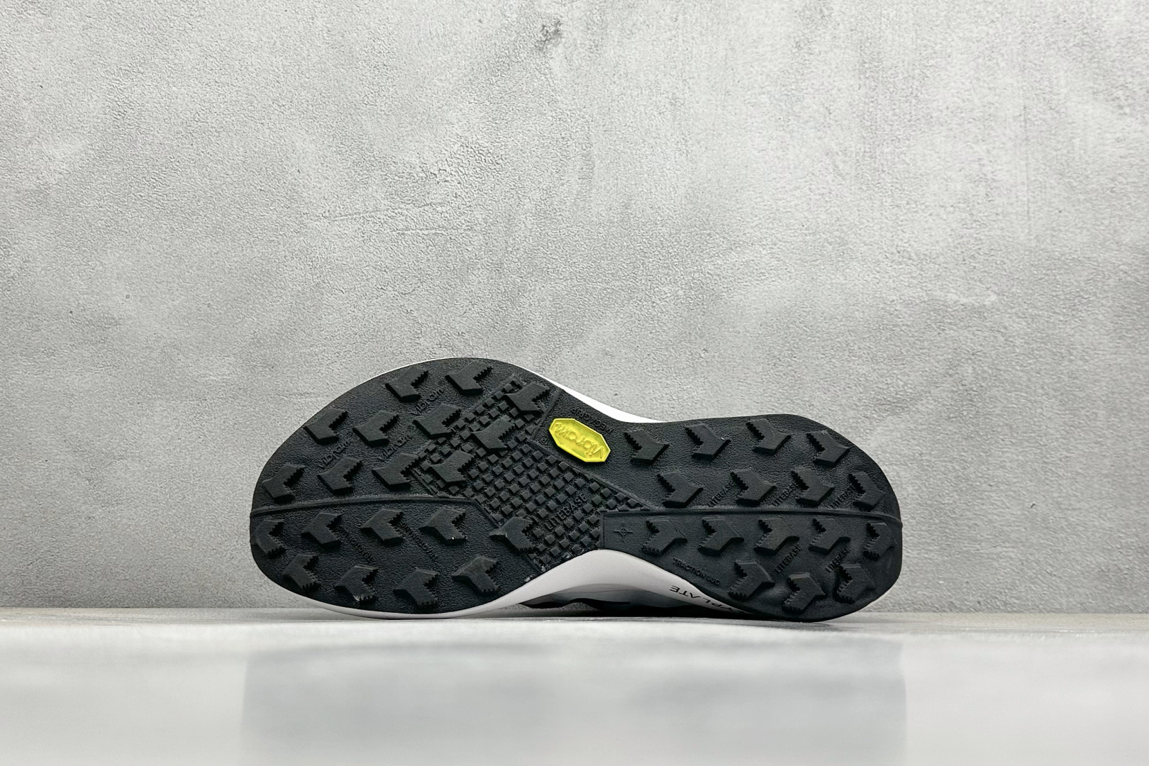  
XL版 Nike Air Zoomx UL TRAFLY TRAIL 登月休闲运动跑步鞋 

货号：