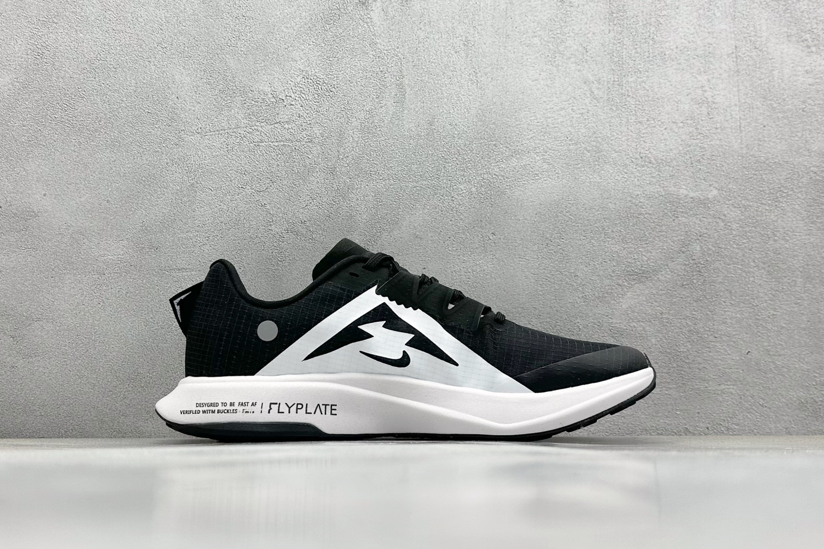  
XL版 Nike Air Zoomx UL TRAFLY TRAIL 登月休闲运动跑步鞋 

货号：
