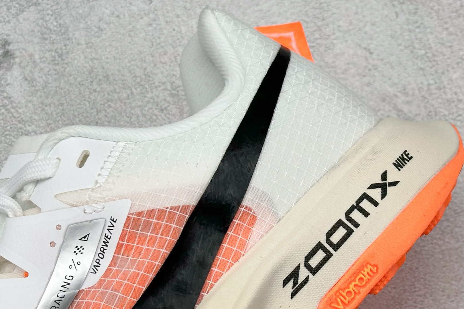  
XL版 Nike Air Zoomx UL TRAFLY TRAIL 登月休闲运动跑步鞋 

货号：