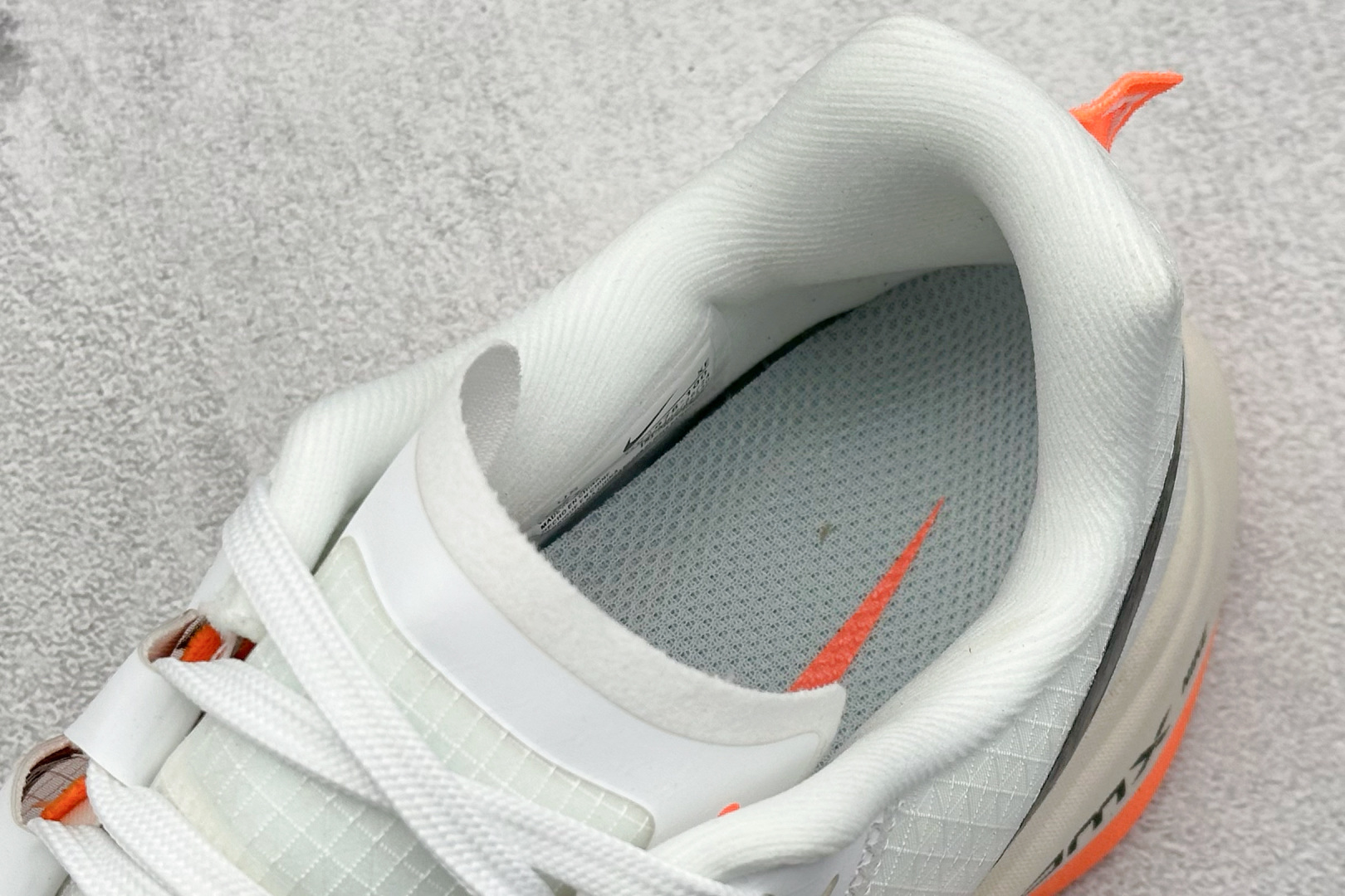  
XL版 Nike Air Zoomx UL TRAFLY TRAIL 登月休闲运动跑步鞋 

货号：