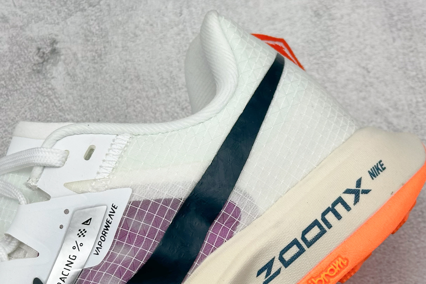  
XL版 Nike Air Zoomx UL TRAFLY TRAIL 登月休闲运动跑步鞋 

货号：