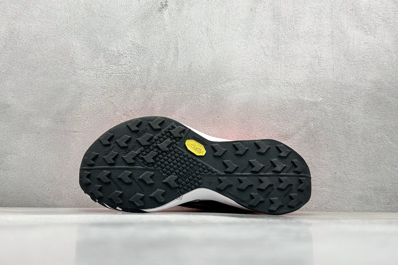  
XL版 Nike Air Zoomx UL TRAFLY TRAIL 登月休闲运动跑步鞋 

货号：