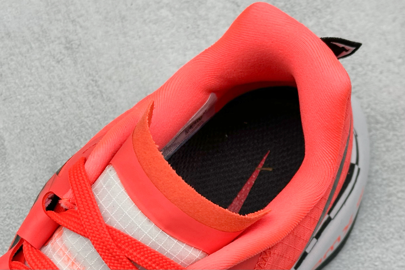  
XL版 Nike Air Zoomx UL TRAFLY TRAIL 登月休闲运动跑步鞋 

货号：