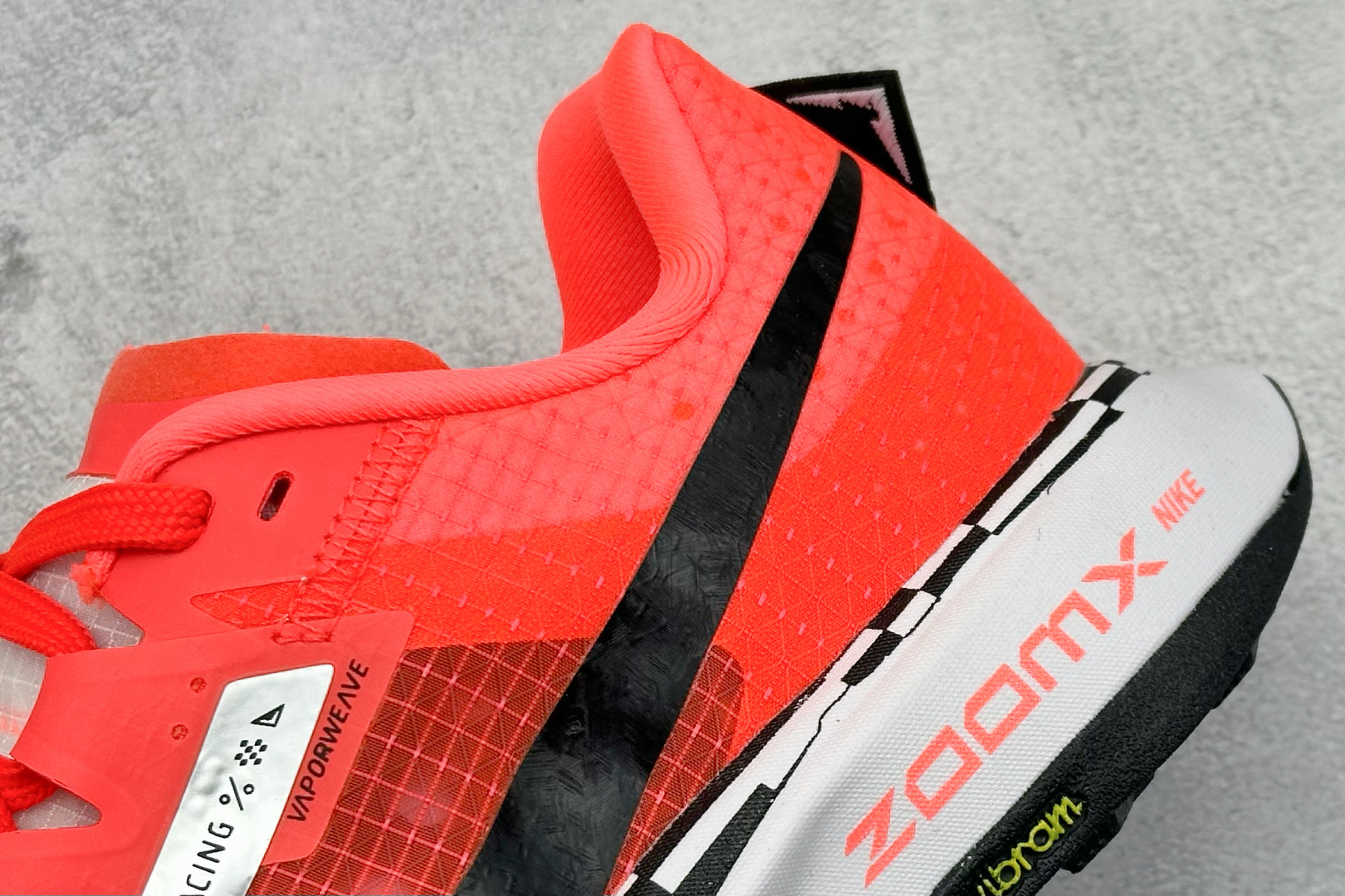  
XL版 Nike Air Zoomx UL TRAFLY TRAIL 登月休闲运动跑步鞋 

货号：