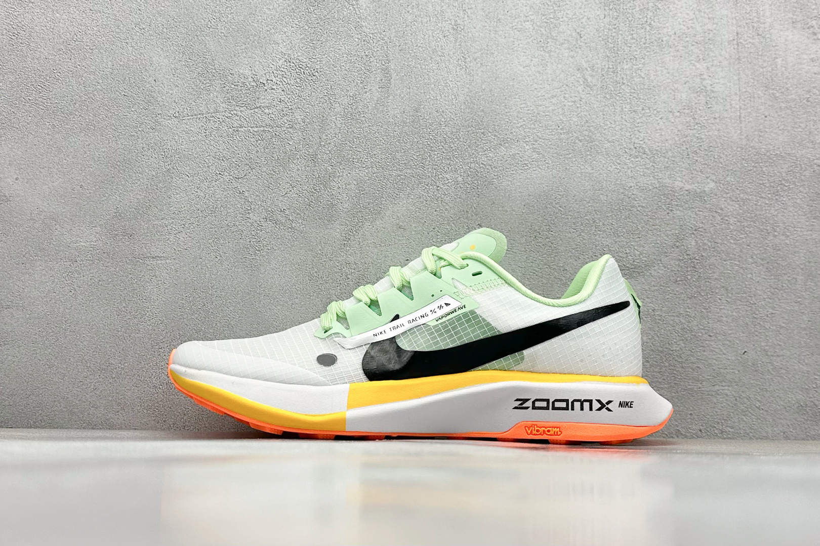  
XL版 Nike Air Zoomx UL TRAFLY TRAIL 登月休闲运动跑步鞋 

货号：