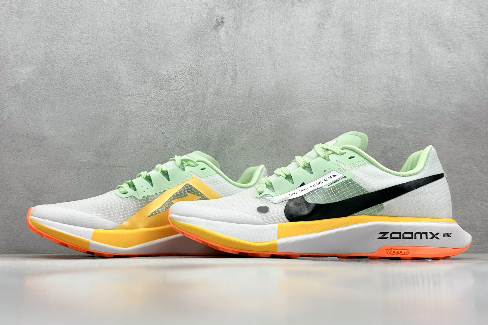  
XL版 Nike Air Zoomx UL TRAFLY TRAIL 登月休闲运动跑步鞋 

货号：
