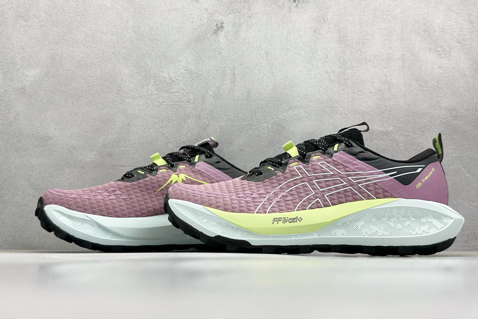  
Asics Gel-Trabuco 13 亚瑟士复古透气休闲鞋缓震耐磨跑步鞋
#鞋面采用无缝线鞋面