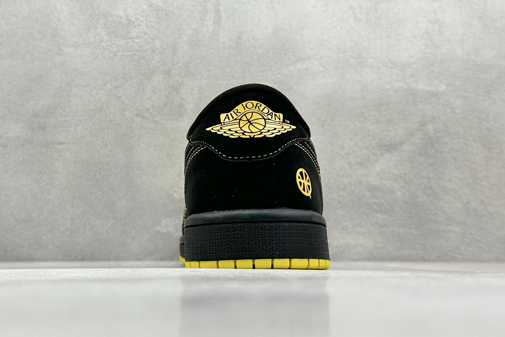  
K Air Jordan 1 Low 低帮复古篮球鞋
#定制鞋盒 大厂纯原品质出货 超高清洁度 皮