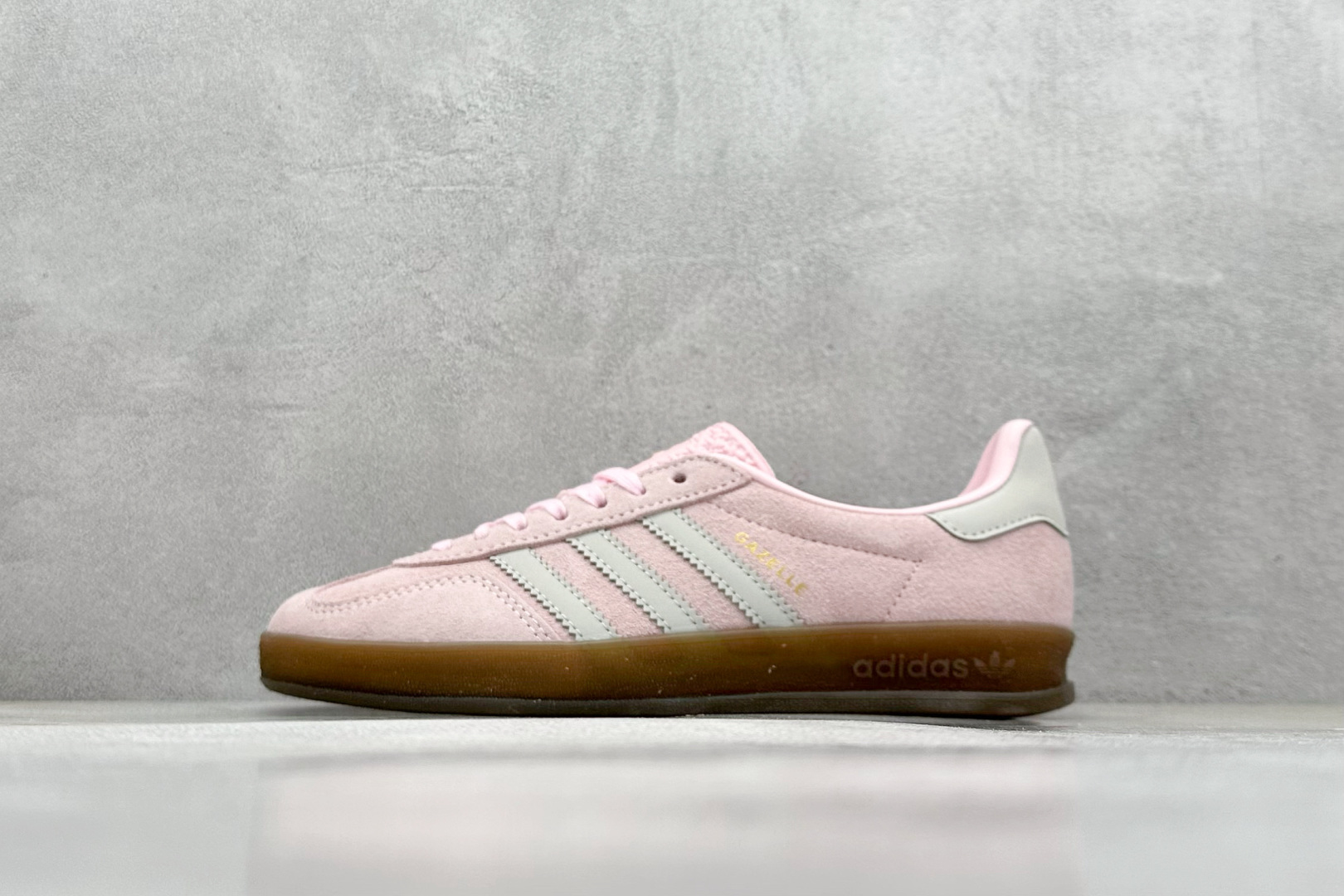  
K版 AD Originals Gazelle INdoor 
三叶草休闲防滑耐磨低帮板鞋 
鞋头出