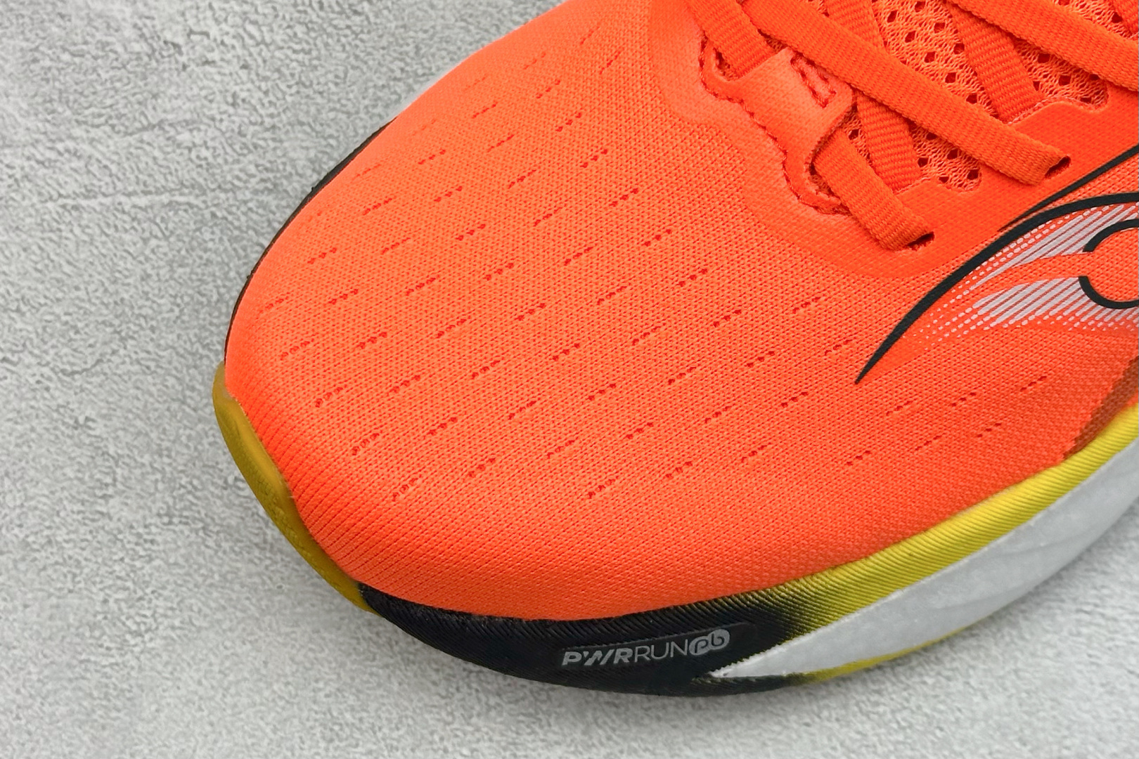 XL版 Saucony Triumph 索康尼胜利22代旗舰级缓震型跑鞋
性能相比前几代再升级:鞋