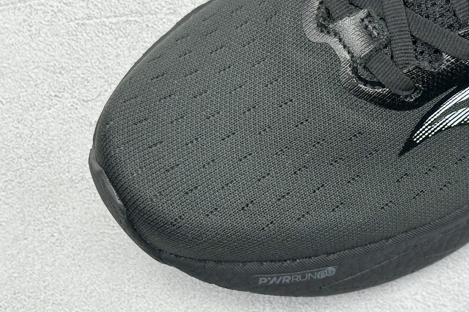 XL版 Saucony Triumph 索康尼胜利22代旗舰级缓震型跑鞋
性能相比前几代再升级:鞋