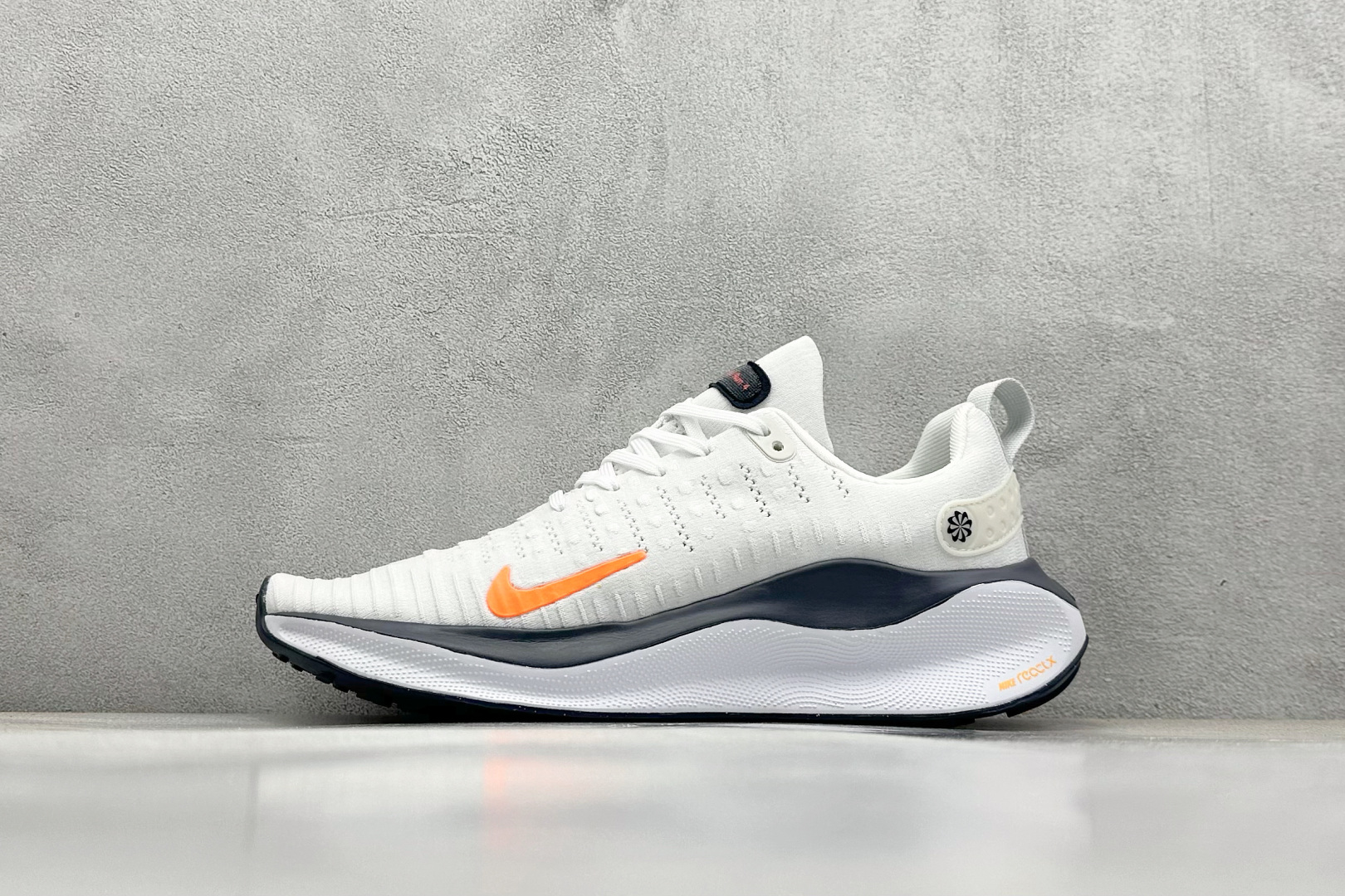 奥莱福利 
NIKE Zoom React Infinity Run Fk 4
马拉松机能风格运动鞋 
