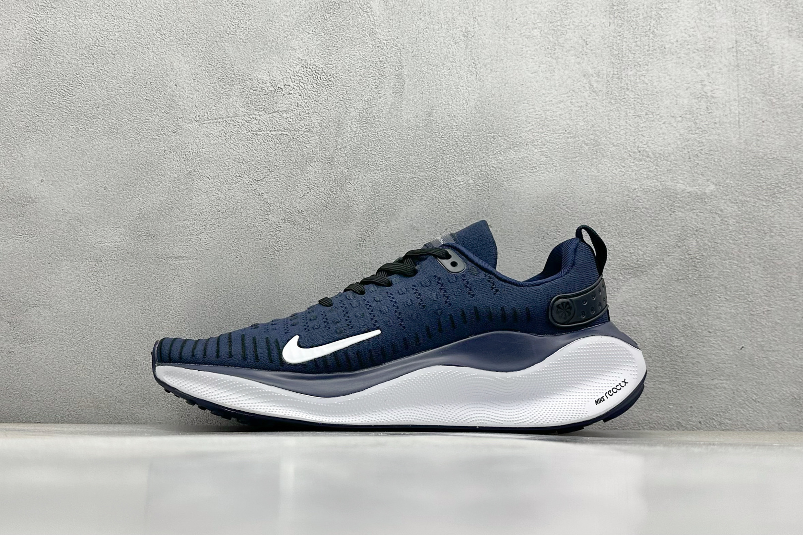 奥莱福利 
NIKE Zoom React Infinity Run Fk 4
马拉松机能风格运动鞋 
