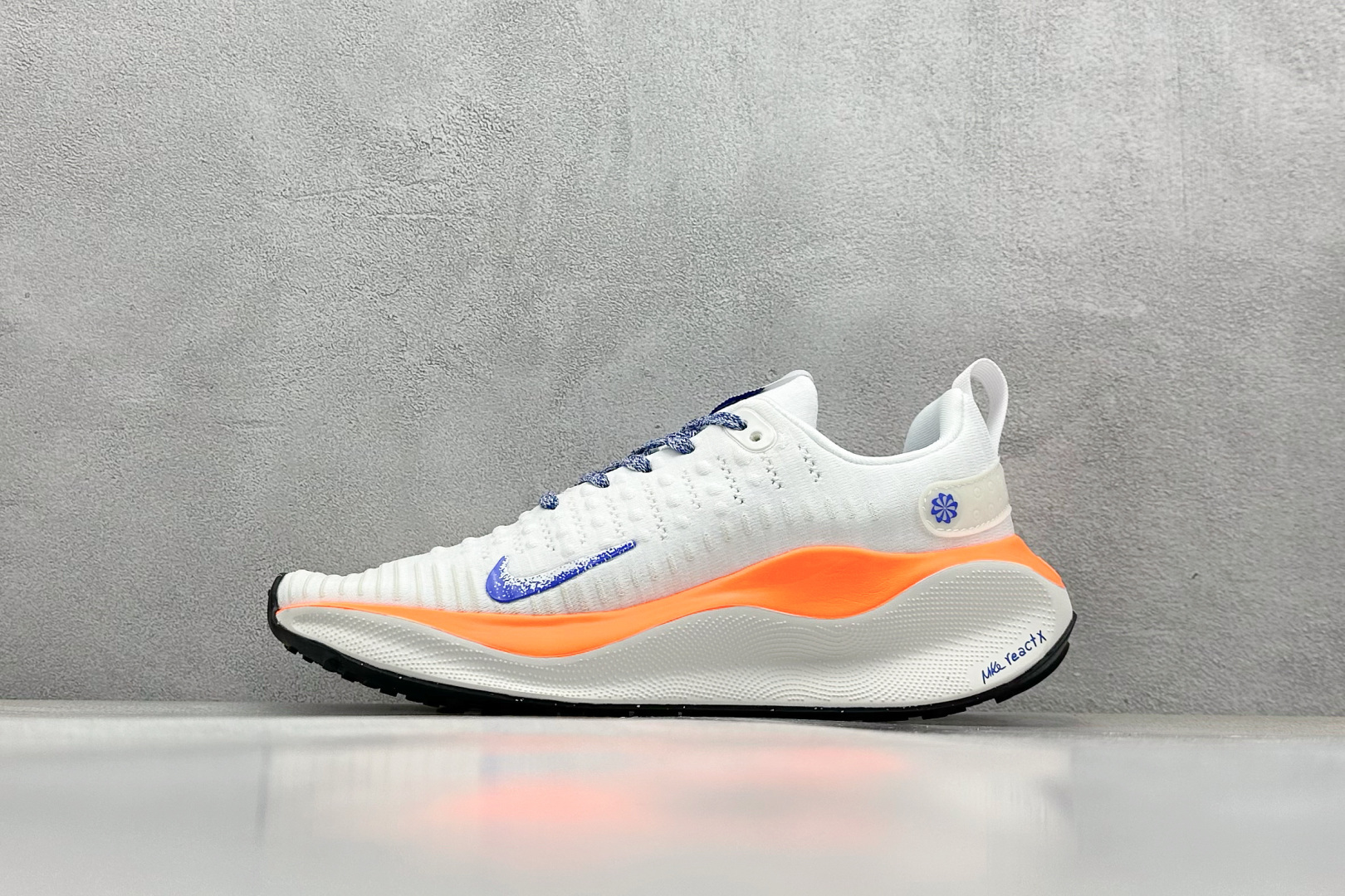 奥莱福利 
NIKE Zoom React Infinity Run Fk 4
马拉松机能风格运动鞋 
