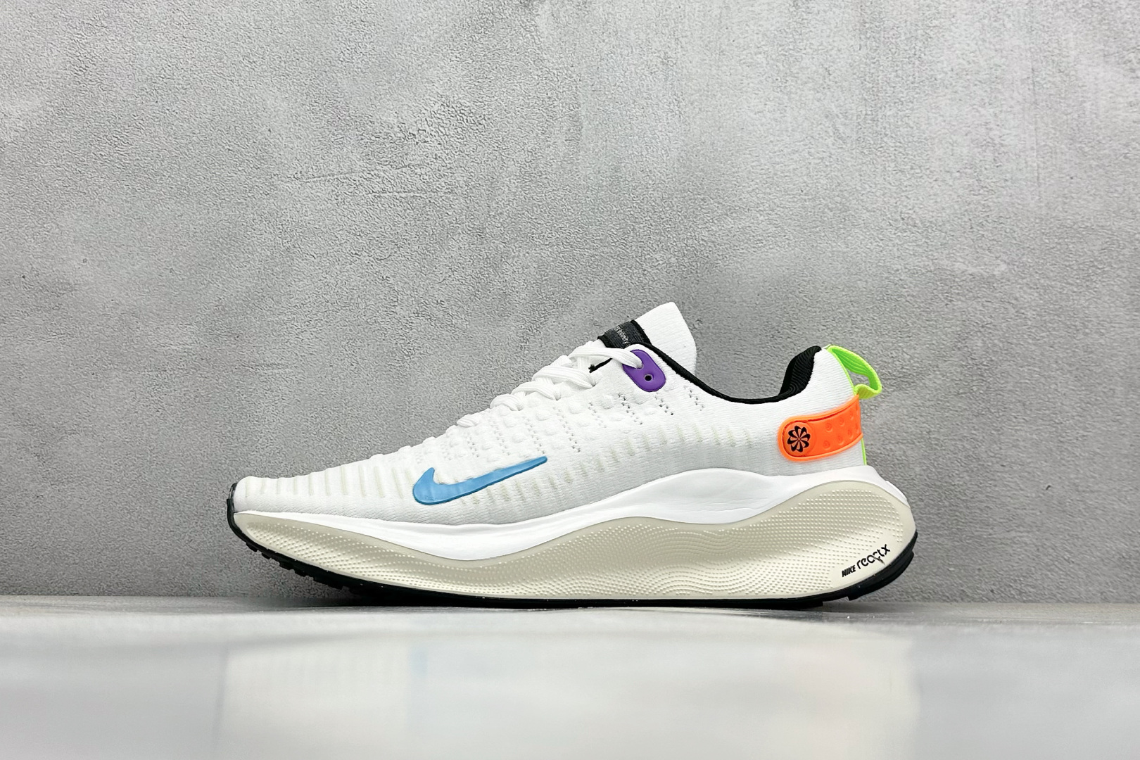 奥莱福利 
NIKE Zoom React Infinity Run Fk 4
马拉松机能风格运动鞋 

