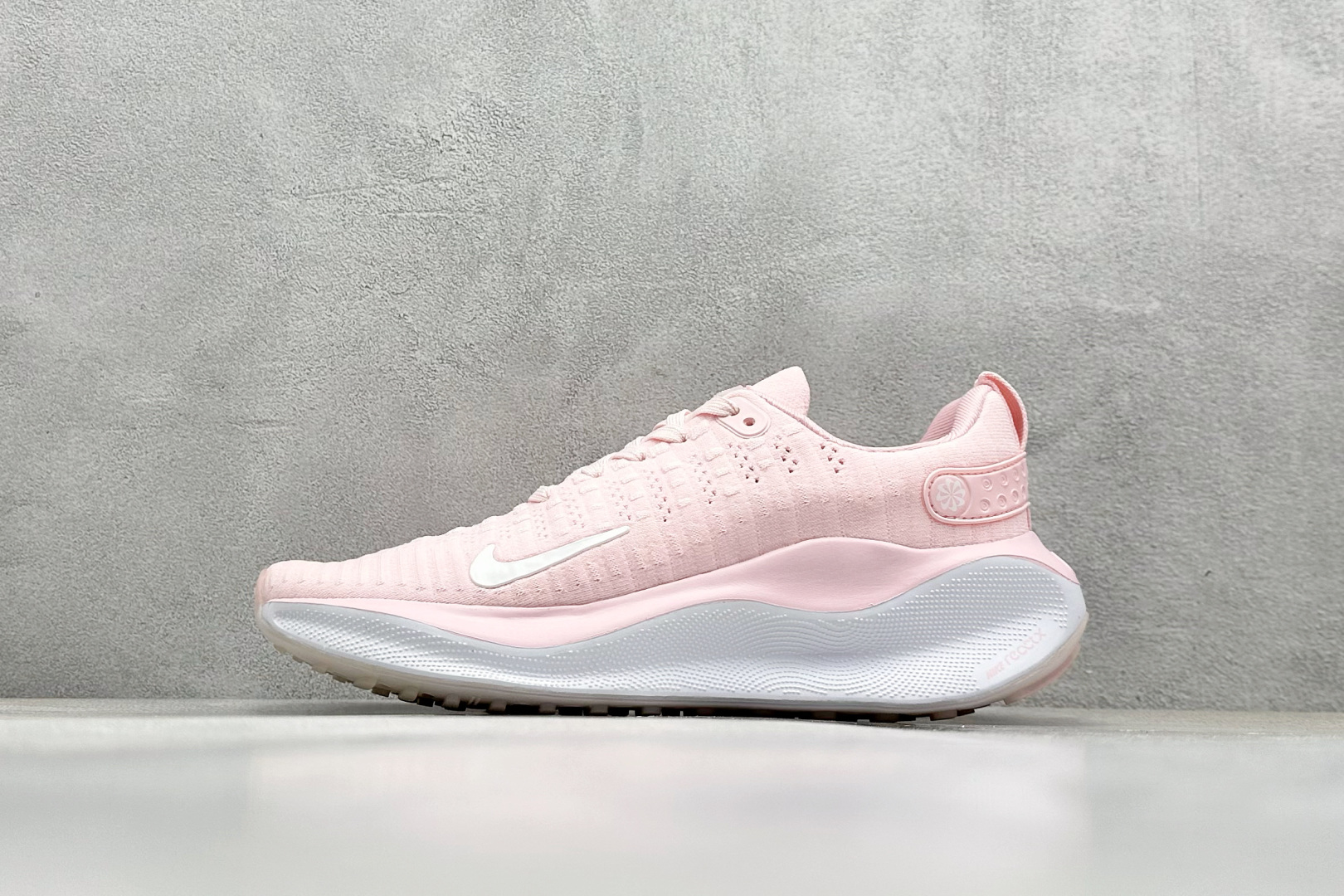 奥莱福利 
NIKE Zoom React Infinity Run Fk 4
马拉松机能风格运动鞋 
